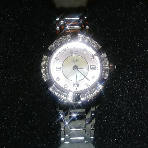 Relic by Fossil Women's Watch w/ CZ Embellishments - Picture 3 of 6